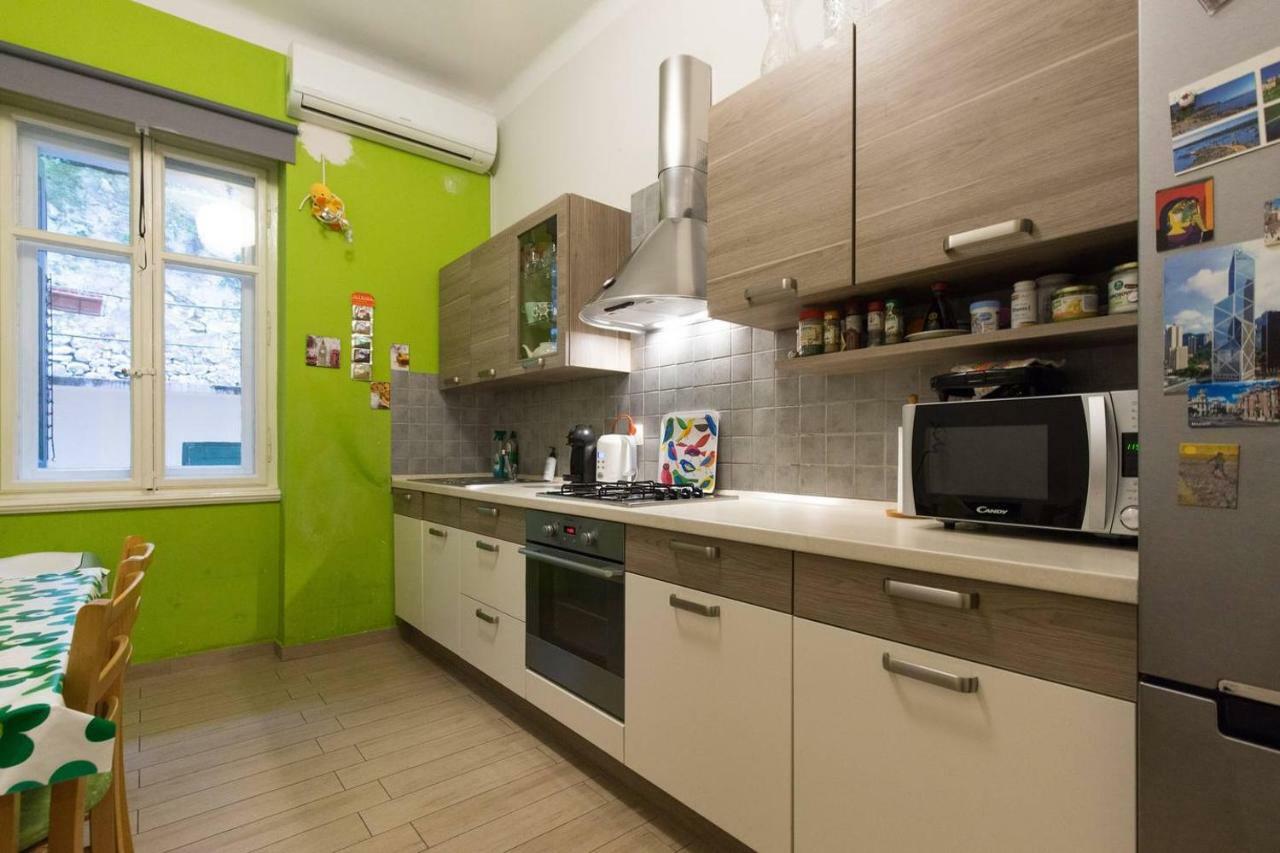 Central, Fully Equipped 2 Bedroom Flat غييكا المظهر الخارجي الصورة